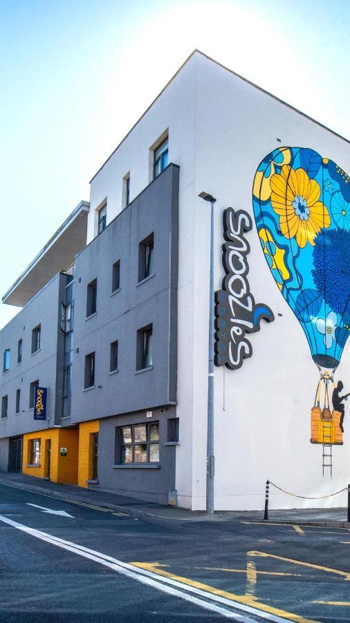 Snoozles Galway City Centre 외부 사진